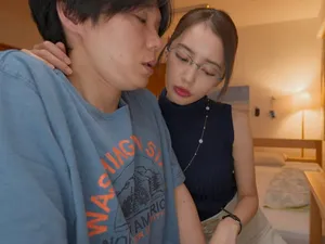 Cảnh báo đau thận! Cô gái cấp tiên "Mira" lụa đen giá trị cao, hổ trắng xinh đẹp nổi tiếng...