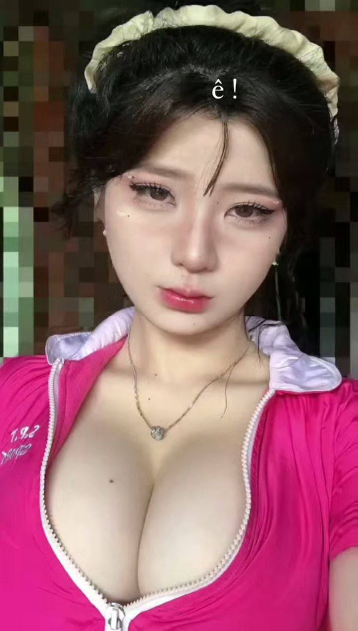 Hai má con đáng thương và kẻ cưỡng dâm năm ấy
